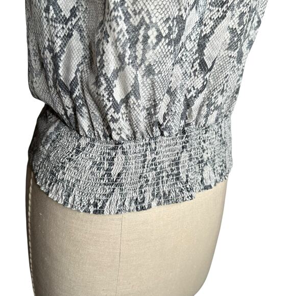 FRAME Denim Gray Snake Print Silk Sleeveless Blouse Women's Size Small Smocked - Picture 6 of 9